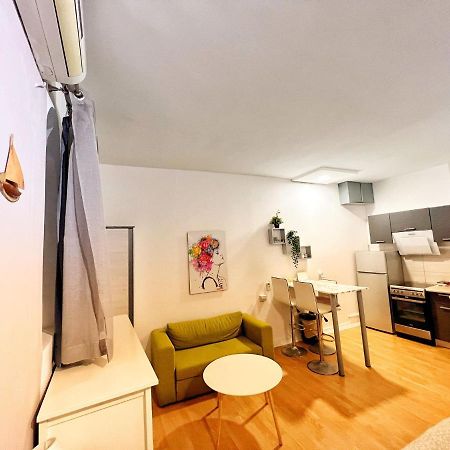 Klarisa Split Center Apartment Luaran gambar