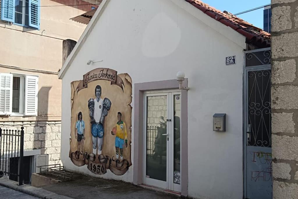 Klarisa Split Center Apartment Luaran gambar